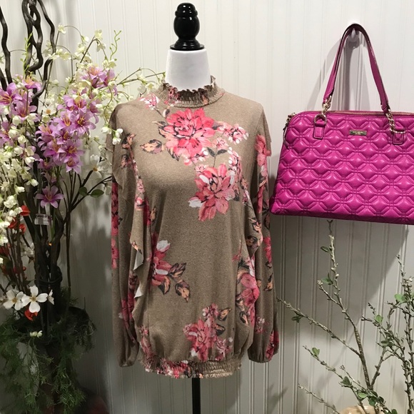 PlusSz 0x Ruffle Mock Neck w Smocking - Picture 6 of 13